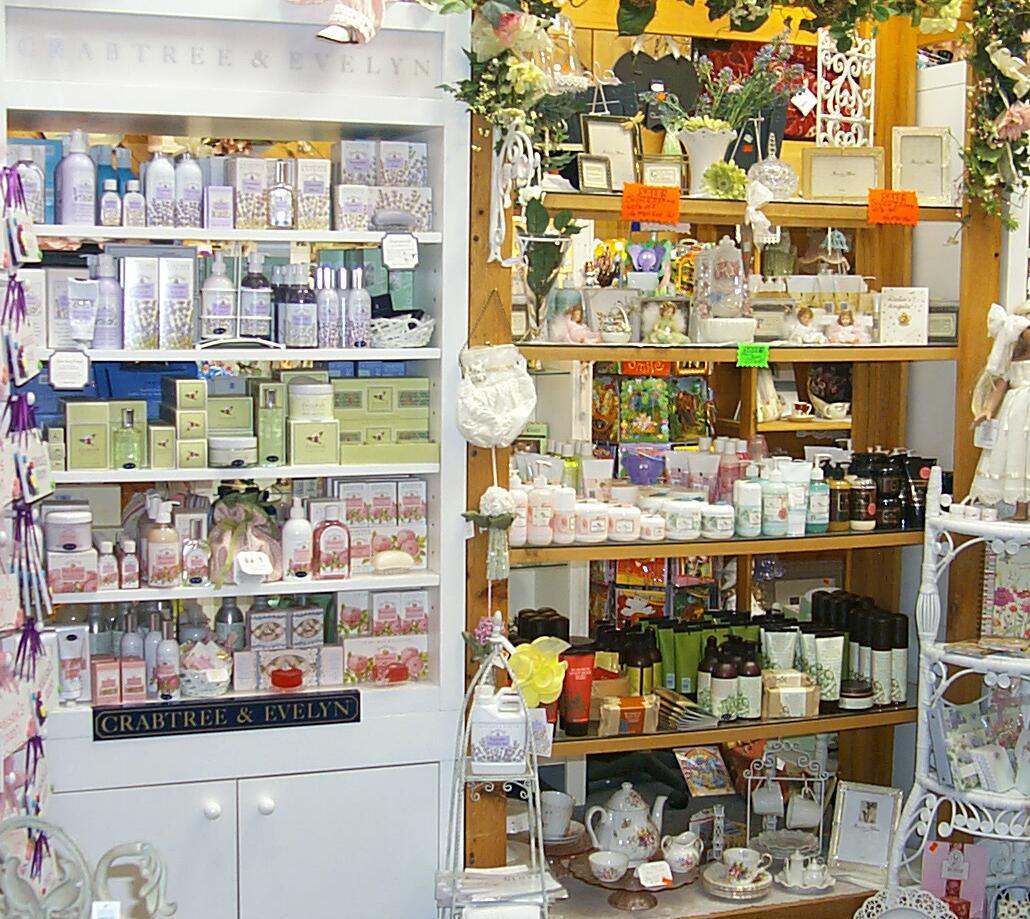 Crabtree & Evelyn Display Crabtree & Evelyn Display